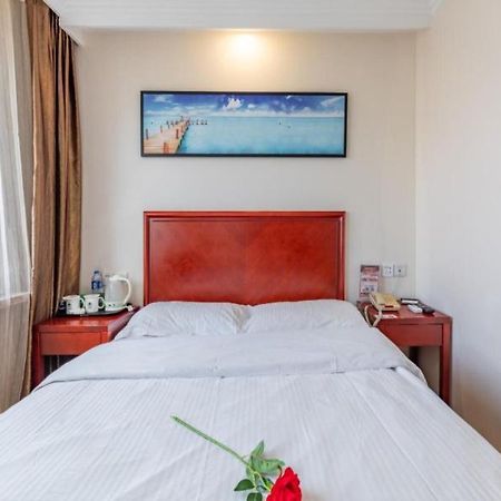 Greentree Inn Liaoning Dalian Development Zone Jinma Road Pedestrian Street Express Hotel Esterno foto