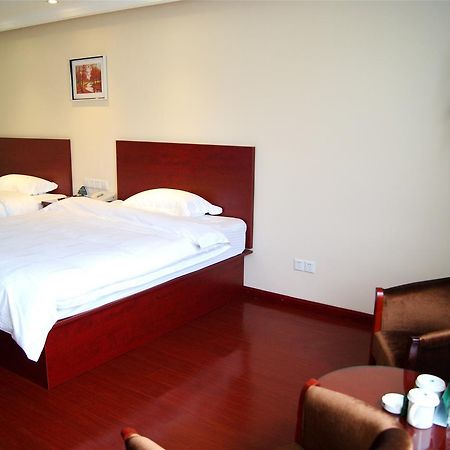 Greentree Inn Liaoning Dalian Development Zone Jinma Road Pedestrian Street Express Hotel Esterno foto