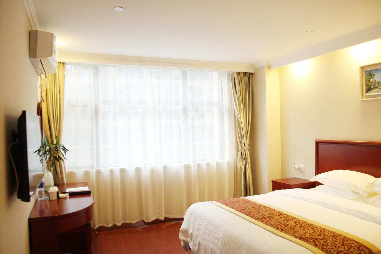 Greentree Inn Liaoning Dalian Development Zone Jinma Road Pedestrian Street Express Hotel Esterno foto
