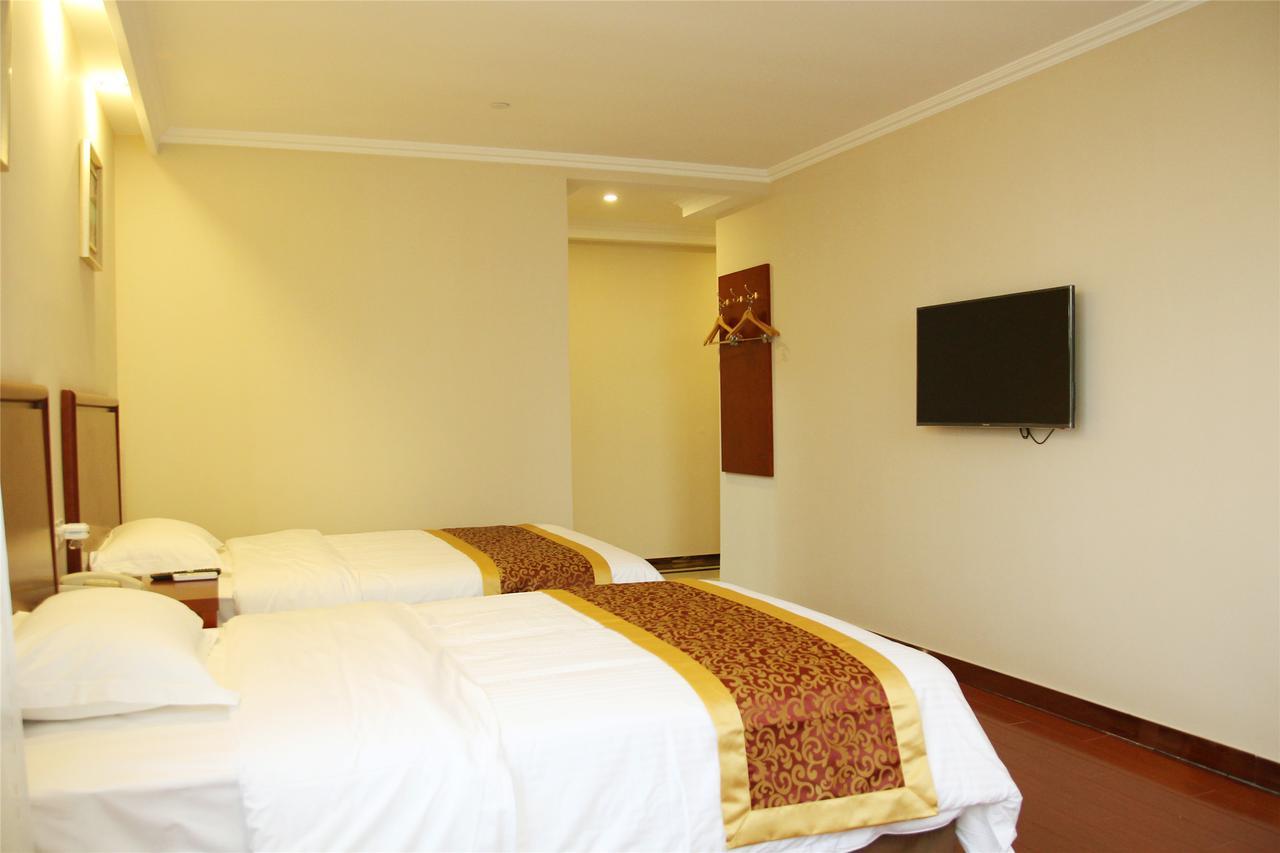 Greentree Inn Liaoning Dalian Development Zone Jinma Road Pedestrian Street Express Hotel Esterno foto